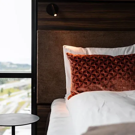 Quality Panorama Hotel 4*