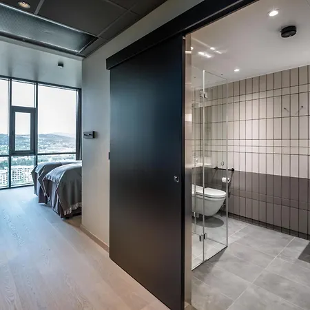 Quality Panorama Hotel 4*