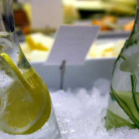 Quality Panorama Hotel 4*